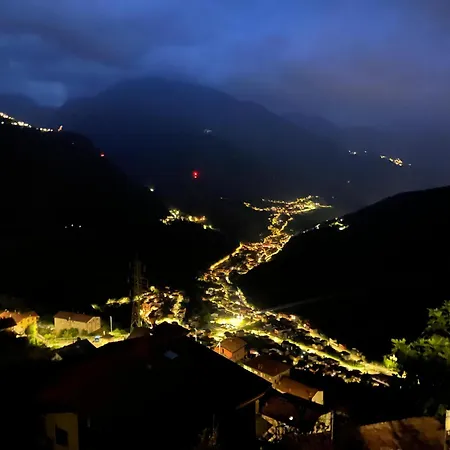Sorriso E La Sua Stanza Del Fieno * Berzo